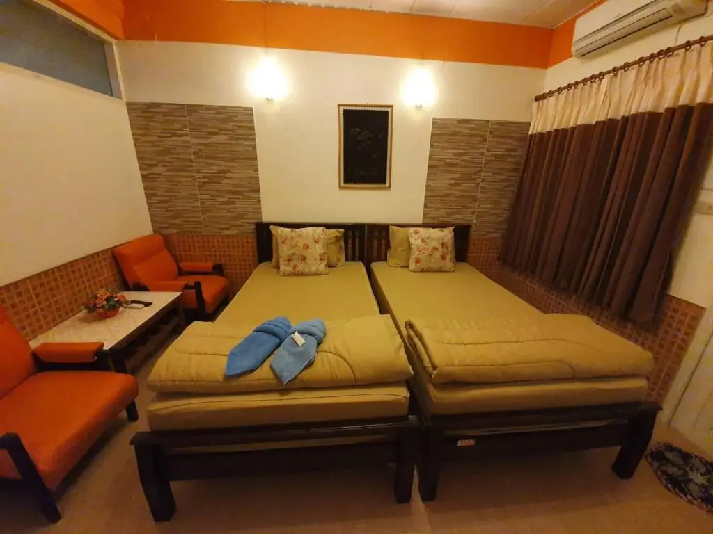 Чонбури: May Apartment