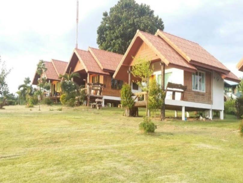 Пак-Чонг: Lung Heng Farmstay Hotel
