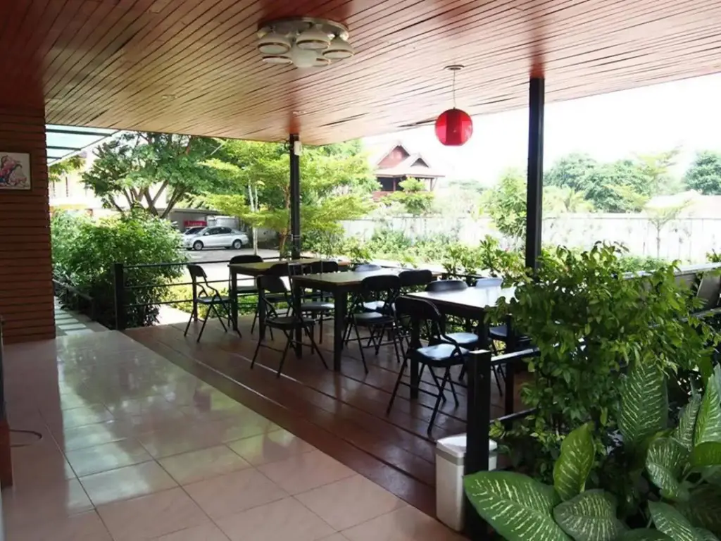 Сунг-Ноэн: Baansakulpetch Hotel
