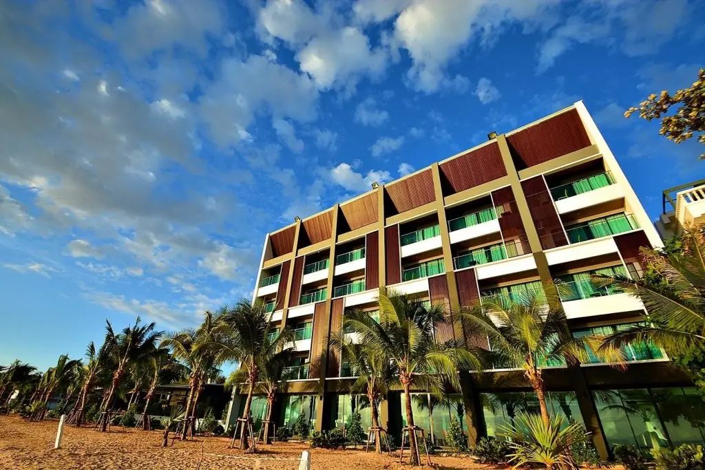 Бангламунг: Golden Dragon Beach