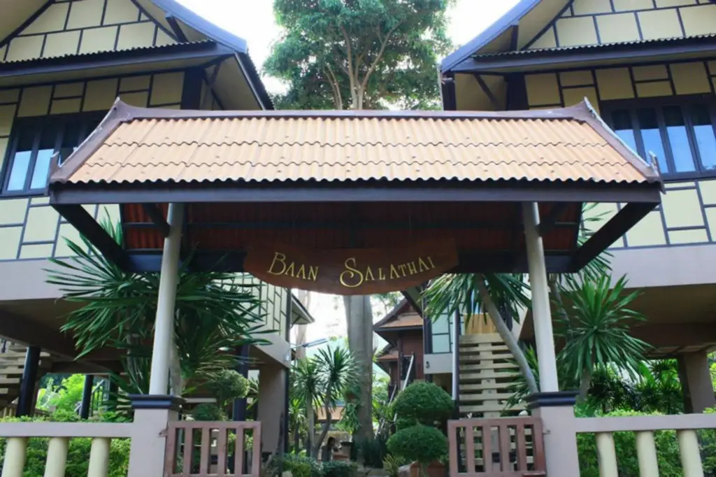 Хуахин: Baan Salathai Hua Hin