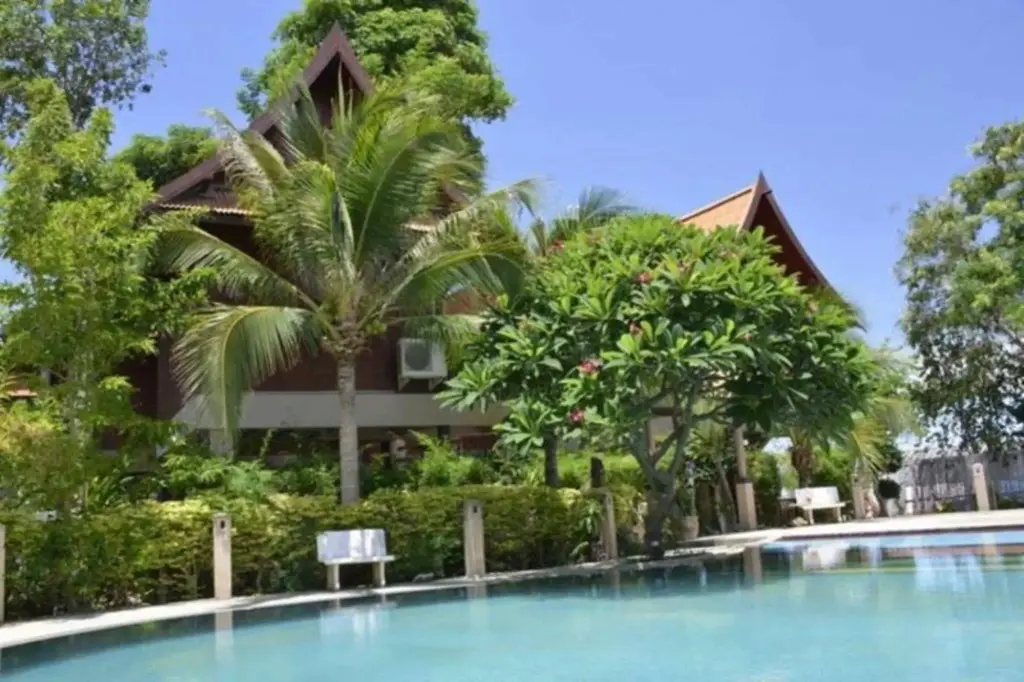 Хуахин: Baan Salathai Hua Hin