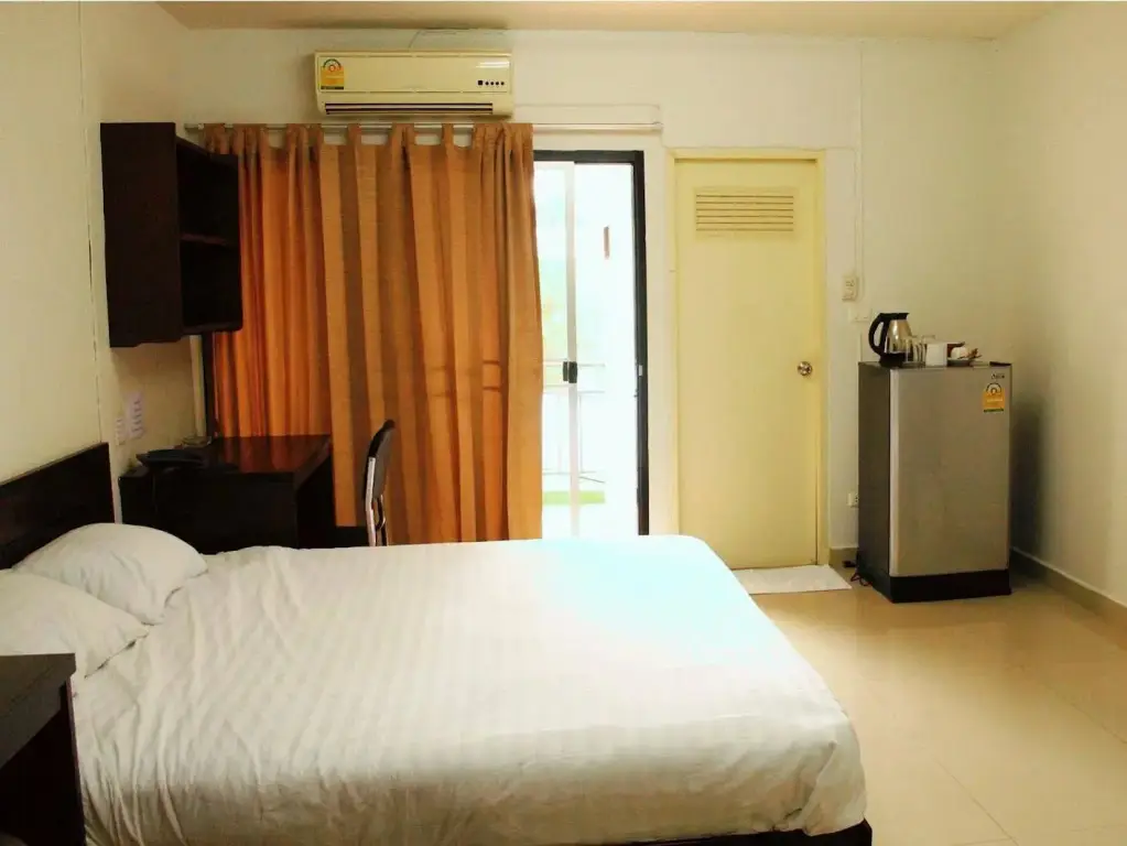 Бангкок: Phet Street Apartment