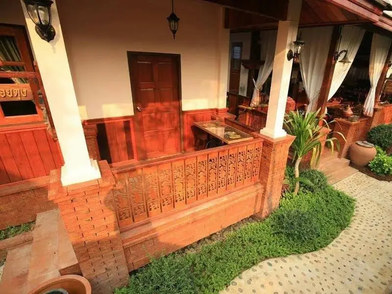 Мае-Сай: Ban Tham Hil Hotel
