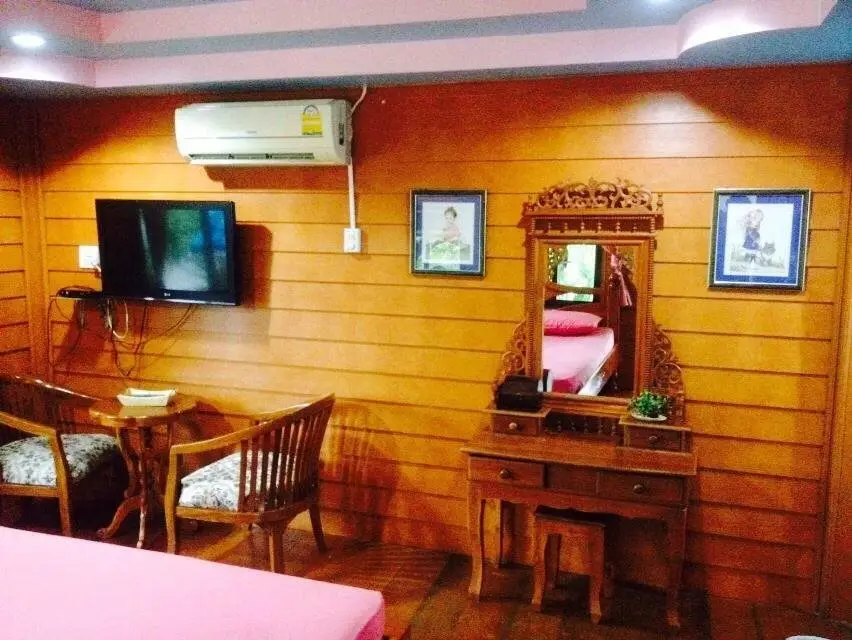 Тай-Муанг: Rung Ranee House