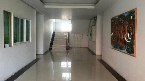 Кхлонг-Янг: @ Room Apartment
