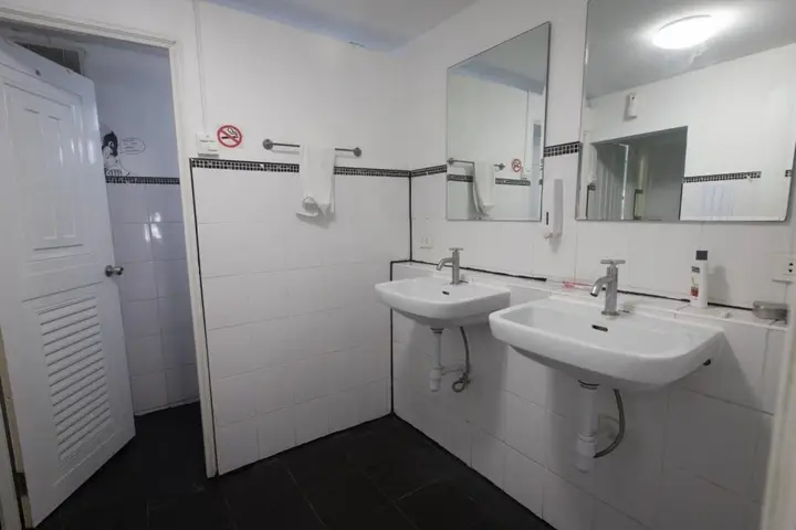 Бангкок: Bodega Party City Center Bangkok - Hostel