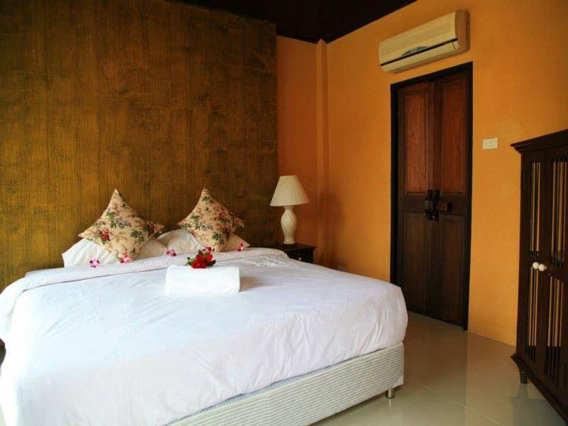 Паккрет: Ruen Parichart Tropical Resort