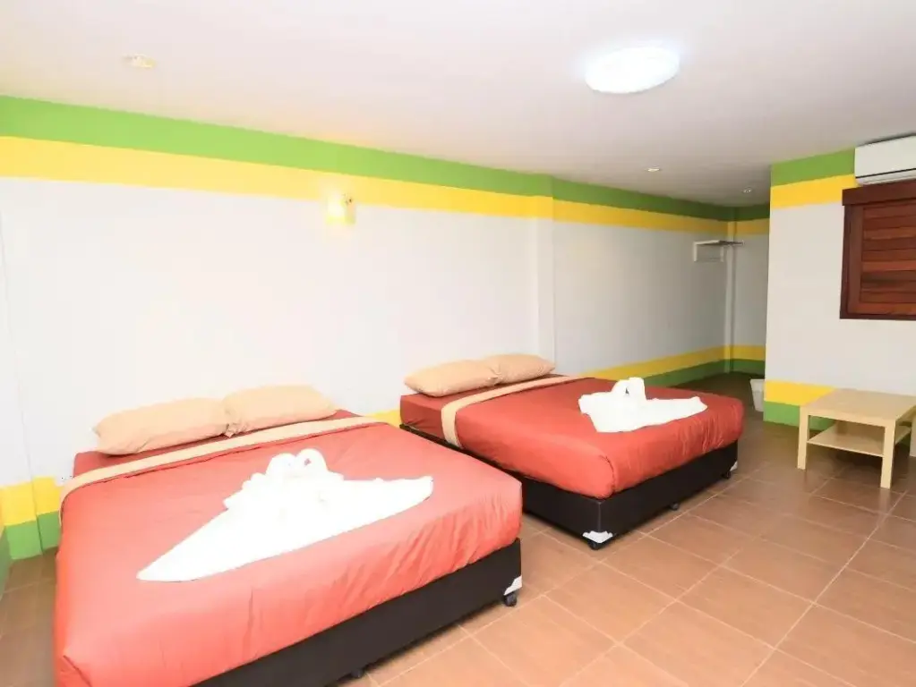 Пранбури : Paknampran Hotel