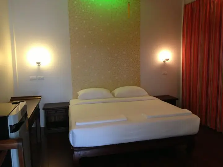 Сураттхани: Sleep Hotel