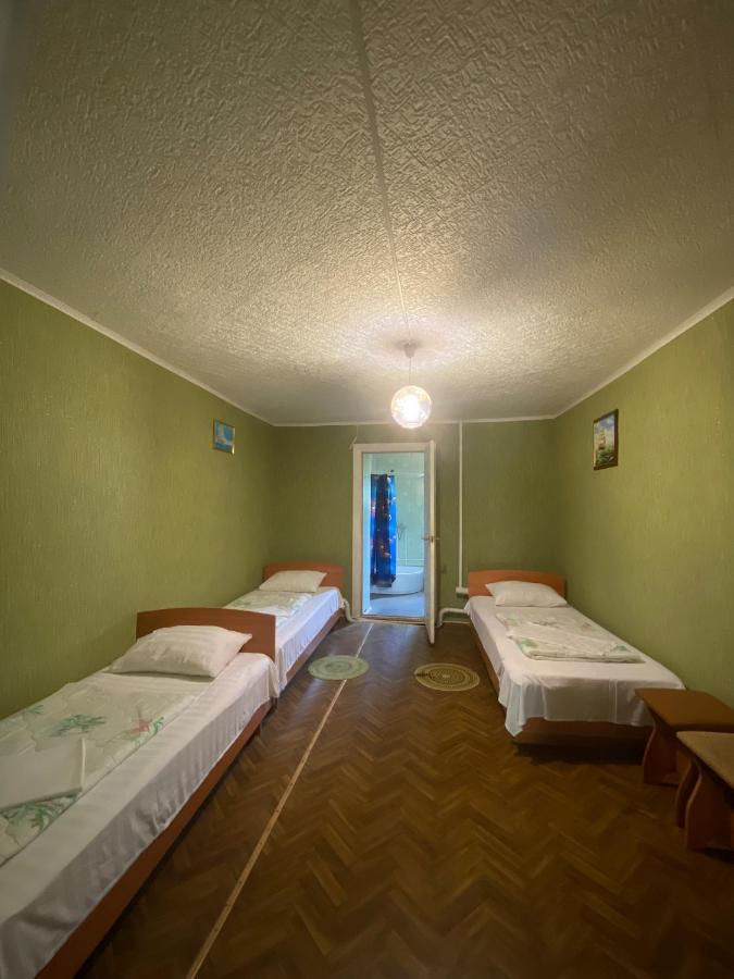 Botovka: Гостевой дом на М4 у Александра 89O3 852 O7 97