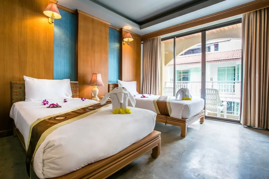 Кату: Minatale Phuket