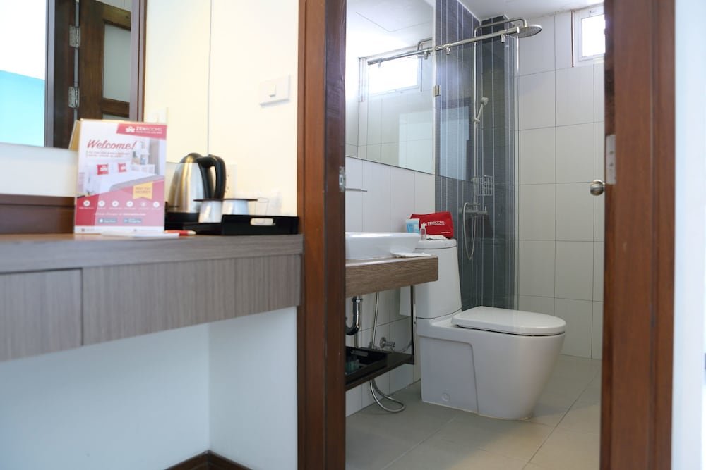 Паттайя: ZEN Rooms Thappraya Road