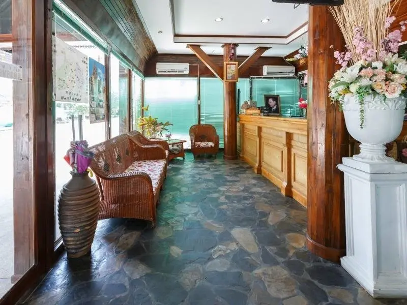 Сурин: Suanpa Resort (SHA Extra Plus)