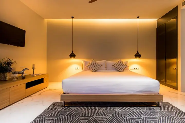 Кату: Glam Habitat Hotel