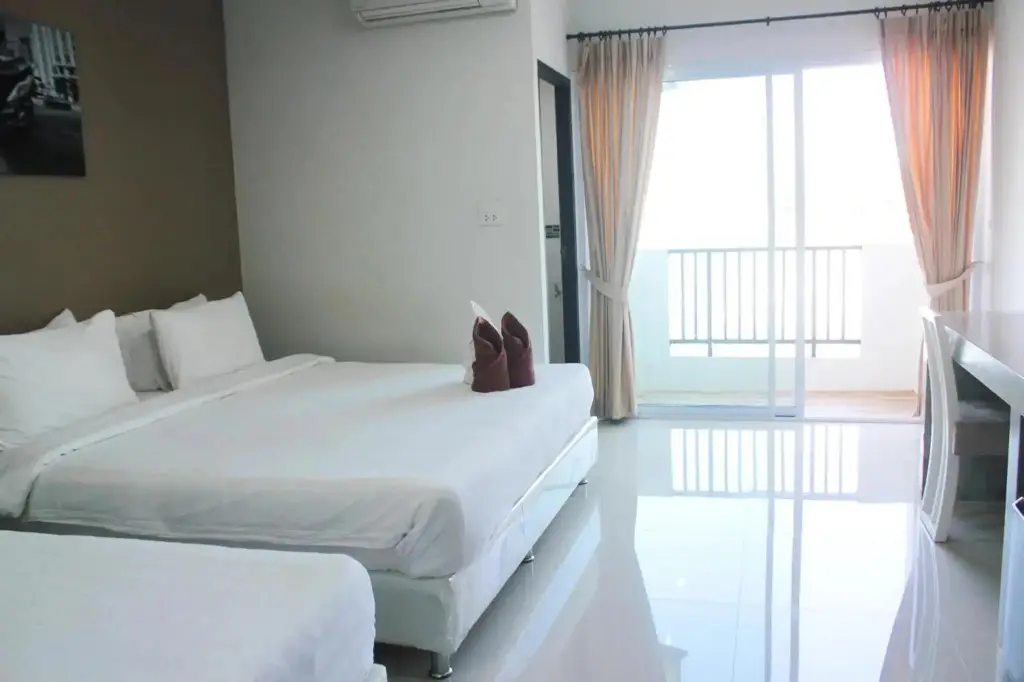 Лоэй: Plus Hotel Loei