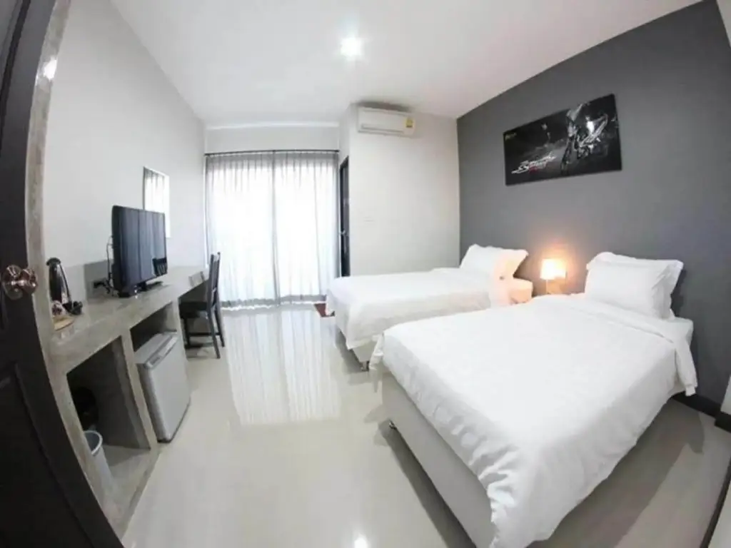 Лоэй: Plus Hotel Loei