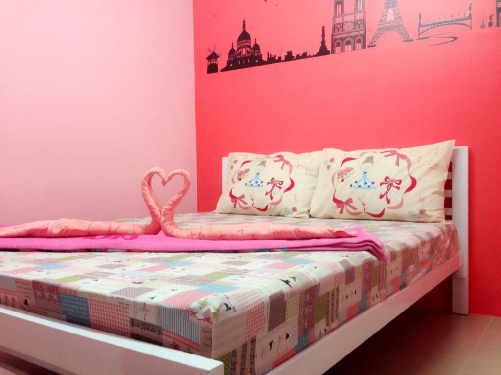 Сураттхани: Feel at Home
