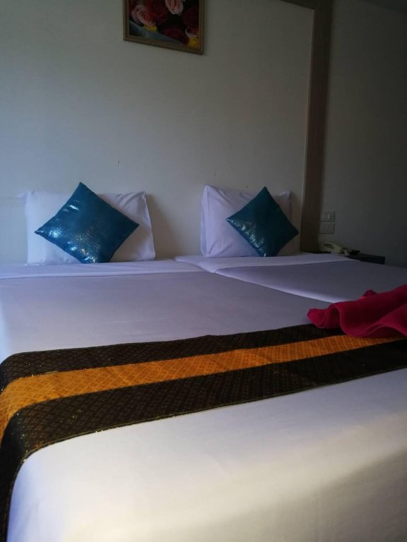 Муанг: Karon View Resort Phuket