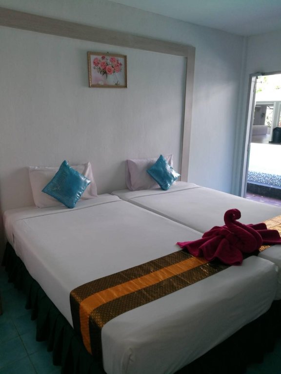 Муанг: Karon View Resort Phuket
