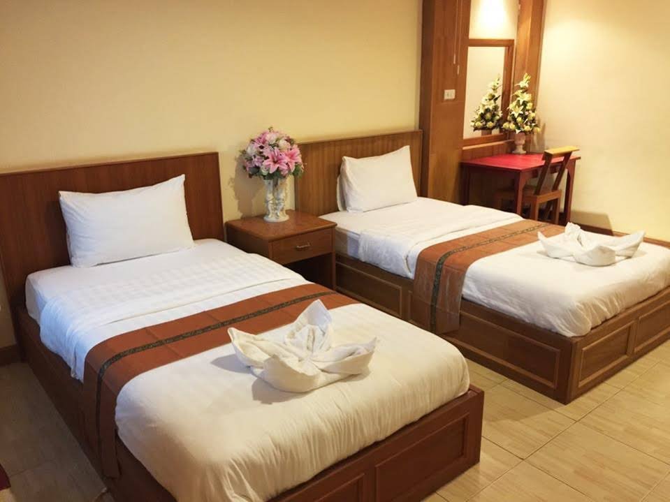 Бан Нонг Мама: Pakkhat Grand Resort