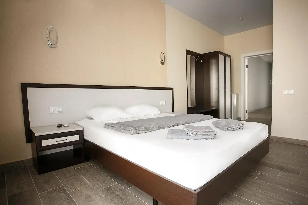 Кабардинка: Гостевой Дом Diamond Delux Hotel