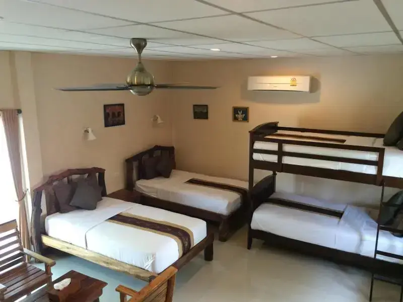 Араньяпратхет: Aranyaprathet Riverside Resort