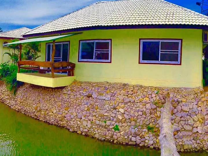 Араньяпратхет: Aranyaprathet Riverside Resort