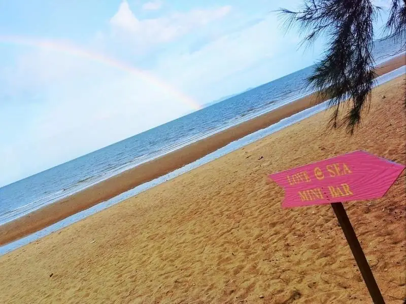 Пхонгпрасан: Baan Love At Sea