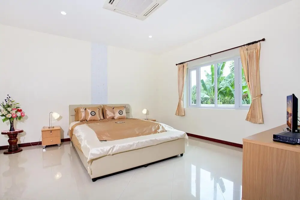 Бангламунг: Huay Yai Manor