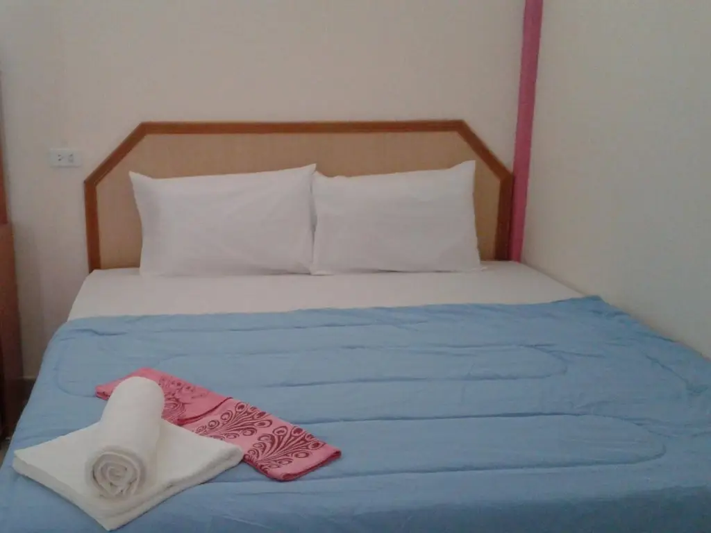 Сураттхани: Thanaroj Guesthouse