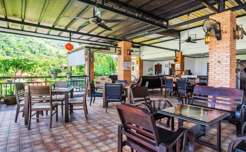 Муанг: Pathaya Place Kata Hotel