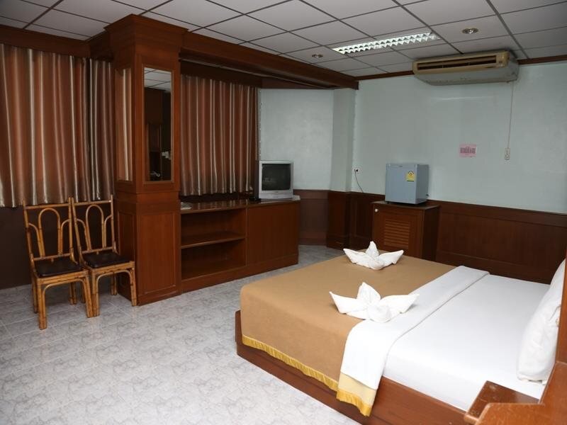 Сураттхани: Banpaktai Hotel