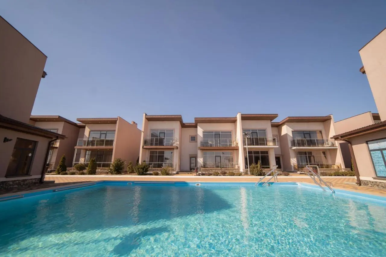 Таганрог: Apartments Crystall Park M