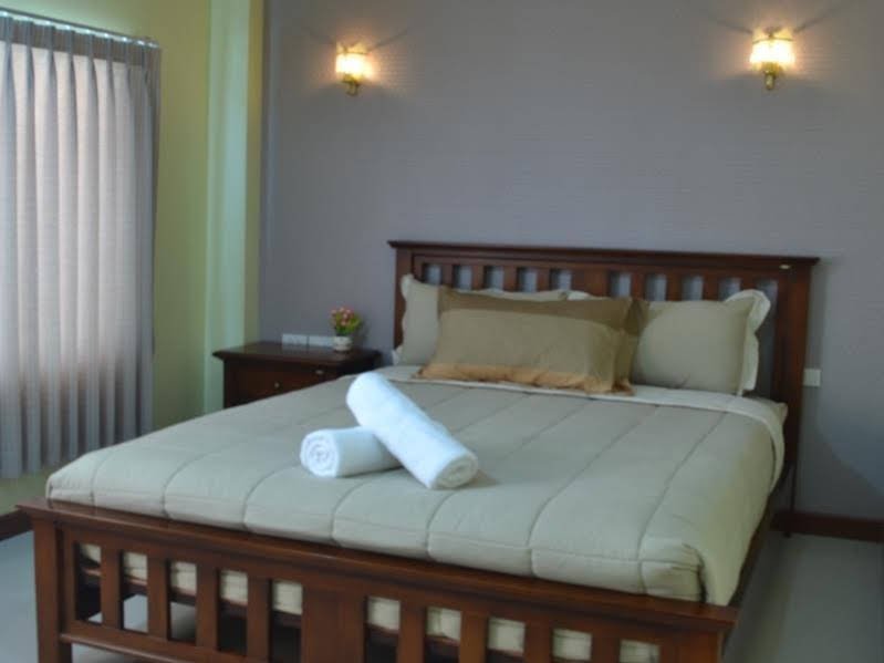 Краби: 甲米塔湾瓦恩FC酒店(Tawan Warn FC Hotel)