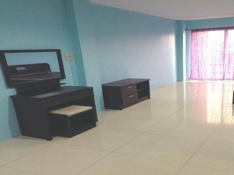 Банбынг: KateKaew Apartment