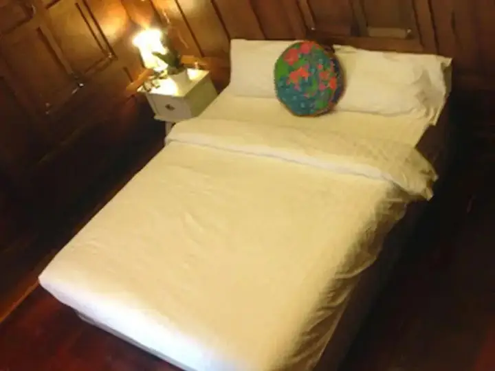 Ампхава: Nithankumkon 2 Bed & Breakfast