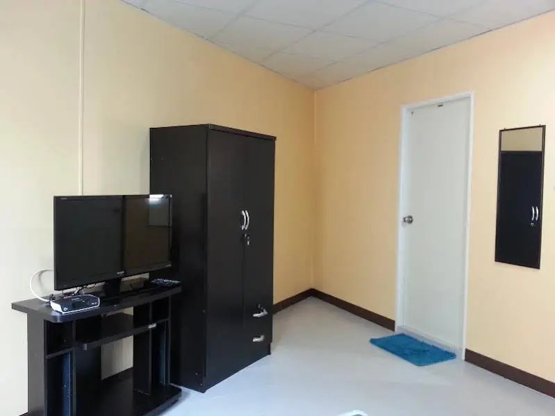Бангкок: Baanyai Apartment