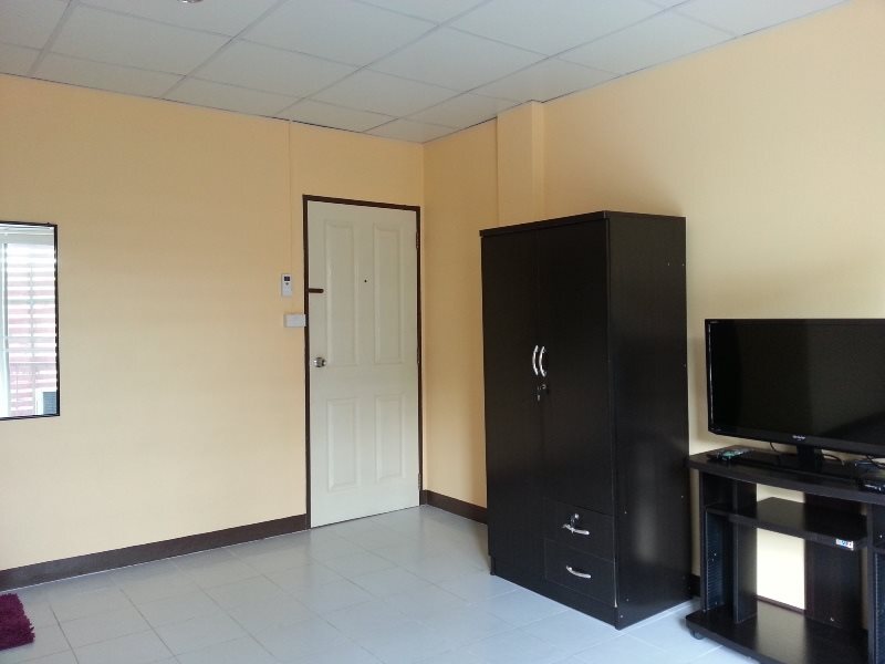 Бангкок: Baanyai Apartment