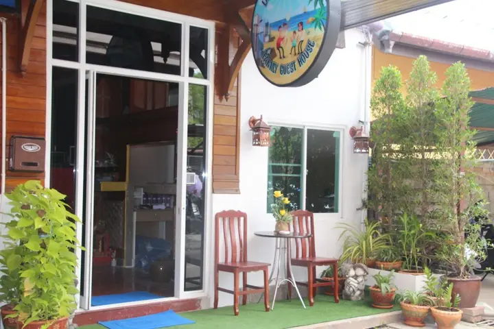 Кату: La Piccola Patong 2 Family Guesthouse