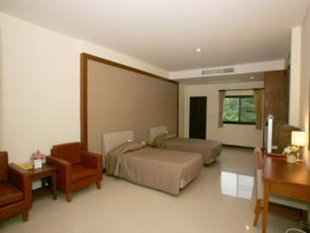 Пхаттхана Никхом: Naraihill Golf Resort and Country Club Hotel