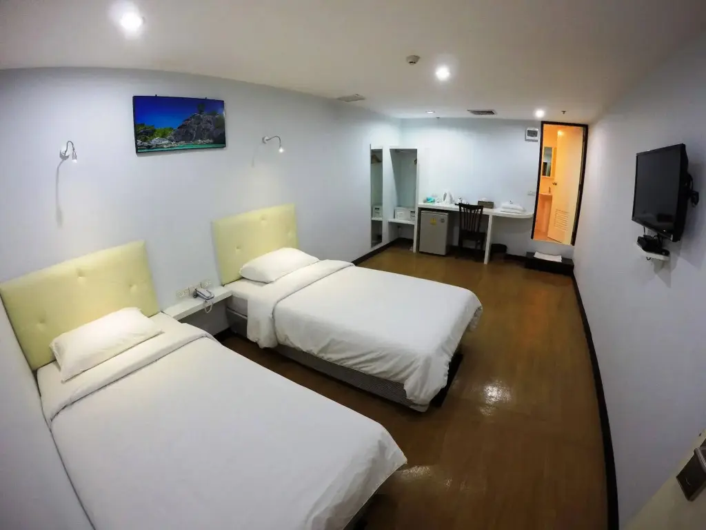 Бангкок: VPlace Silom
