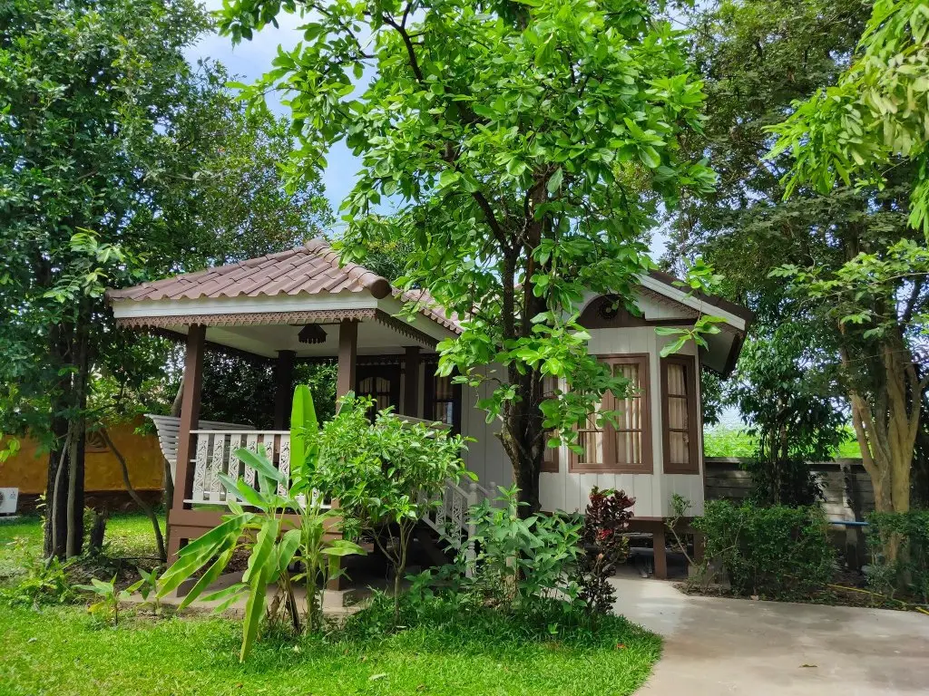 Исторический парк Kamphaeng Phet: Maiyai Resort - Big Tree