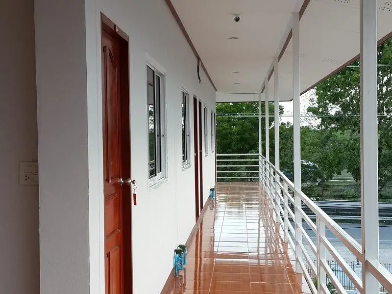Накхонсаван: Rattana Residence