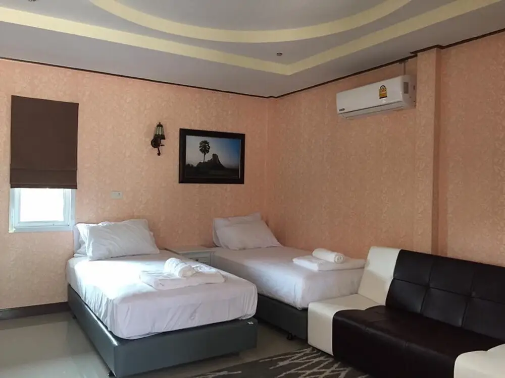 Патталунг: The Rich Resort Thalenoi