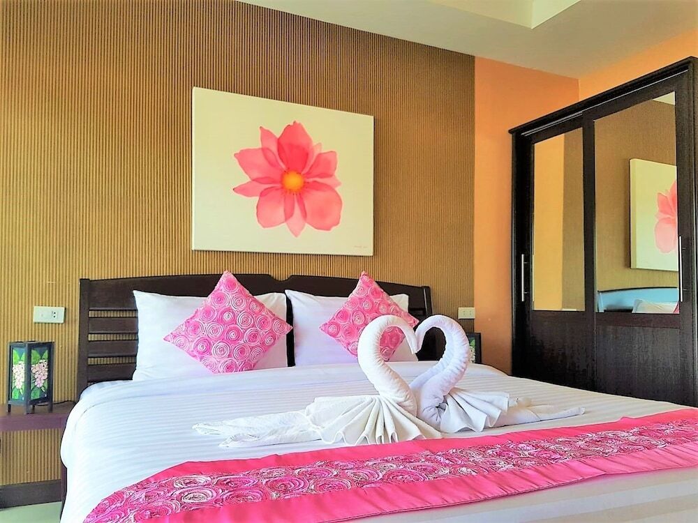 Кату: Patong Tower 1.3 Patong Beach by PHR