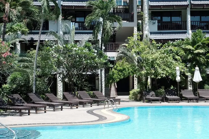 Паттайя: White House Resort