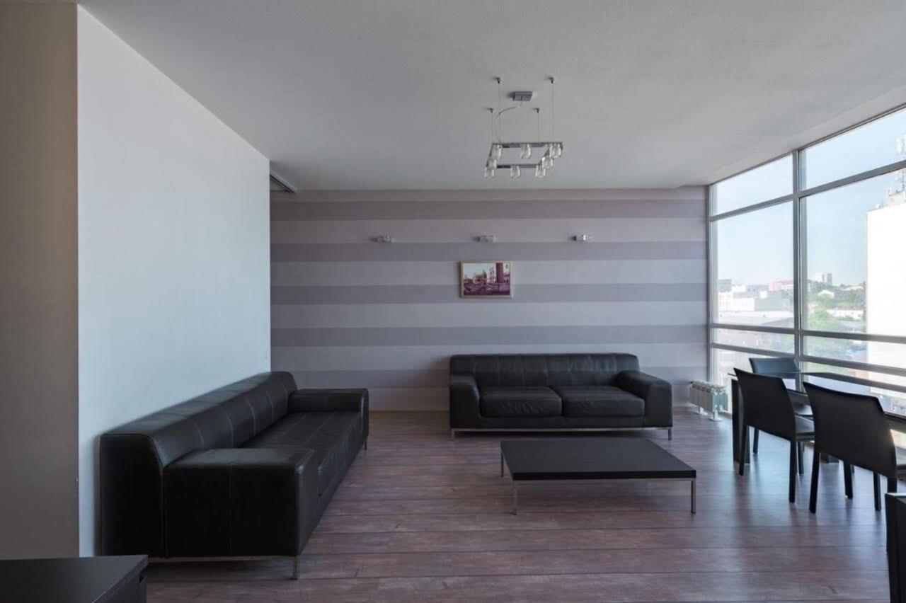 Ростов-на-Дону: Apartment on Voroshilovskiy 9