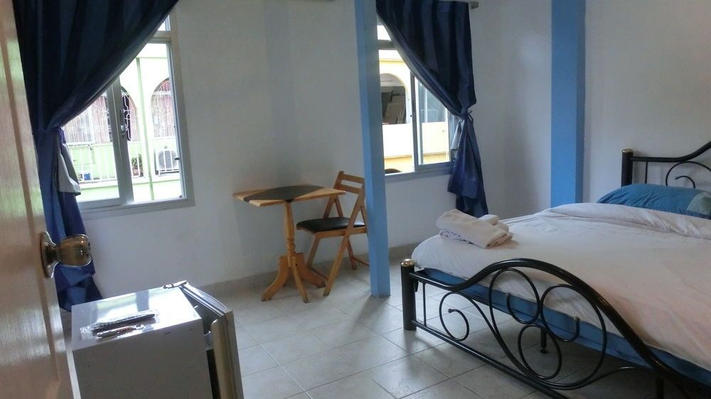 Паттайя: Europa PattayaBeachGuesthouse Blueheaven