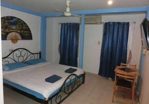 Паттайя: Europa PattayaBeachGuesthouse Blueheaven